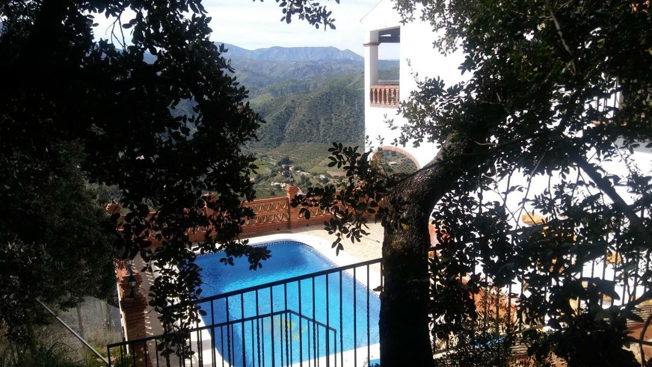 Casa Encina - Encinasola Turismo Rural. Gospodarstwo wiejskie *
