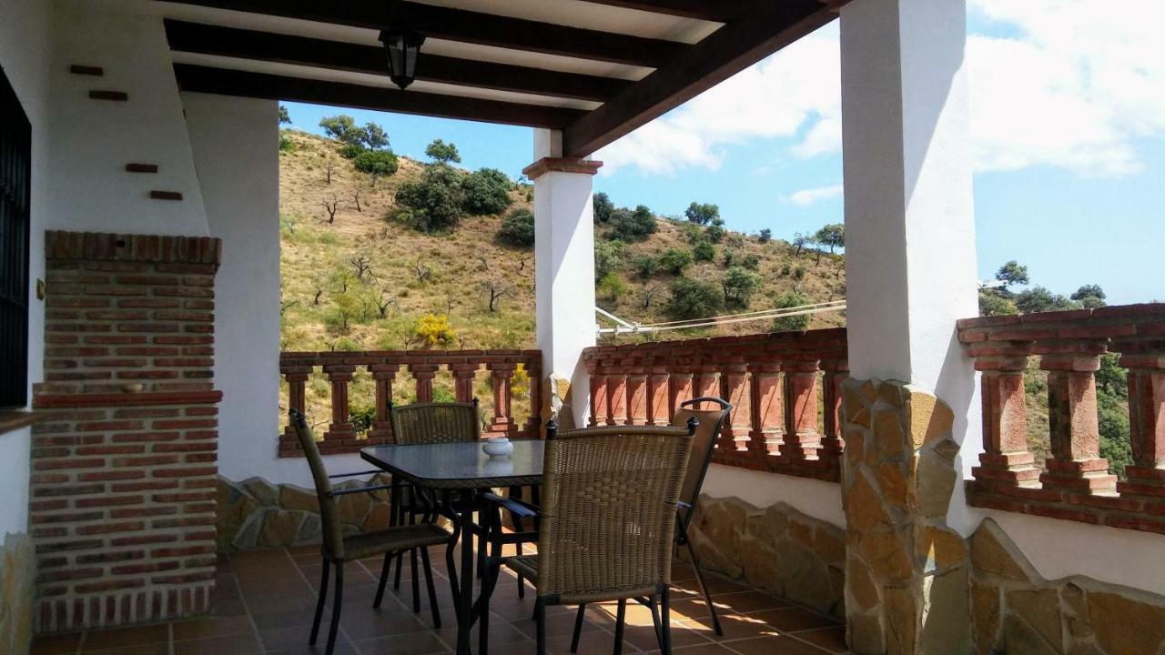 Gospodarstwo wiejskie Casa Encina - Encinasola Turismo Rural. *